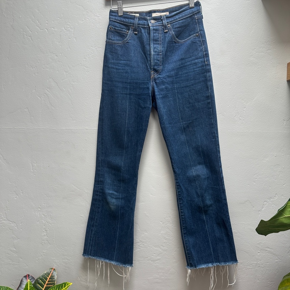 Levi’s ribcage boot 25W raw hem